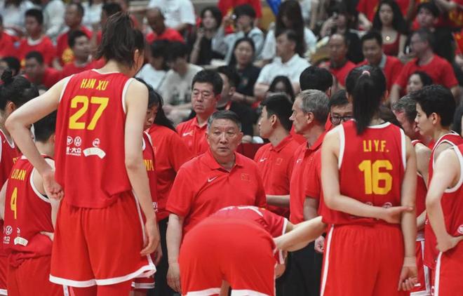 中国女篮控卫之殇，怪宫鲁鸣有用吗